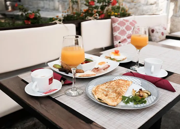 Mediterra 4*