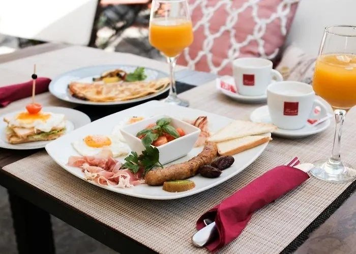 Mediterra Couette-café 4*