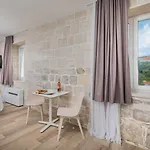 Mediterra Bed & Breakfast