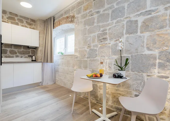 Couette-café Mediterra 4*