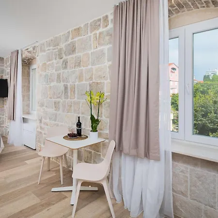 Oda ve Kahvaltı Mediterra 4*