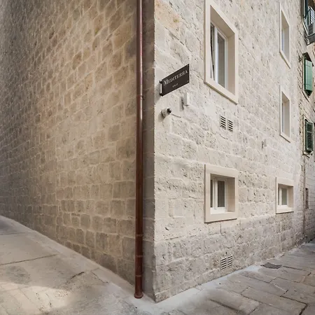 ベッド・アンド・ブレックファスト Mediterra 4*