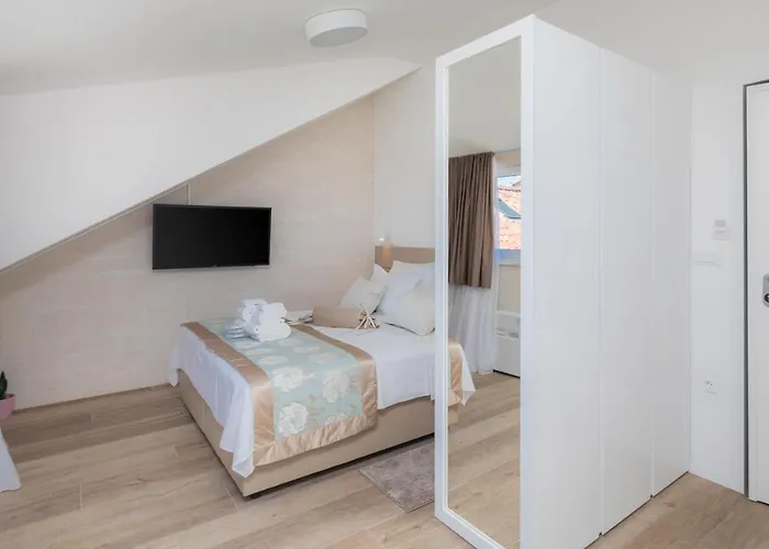 Bed & Breakfast Mediterra 4*