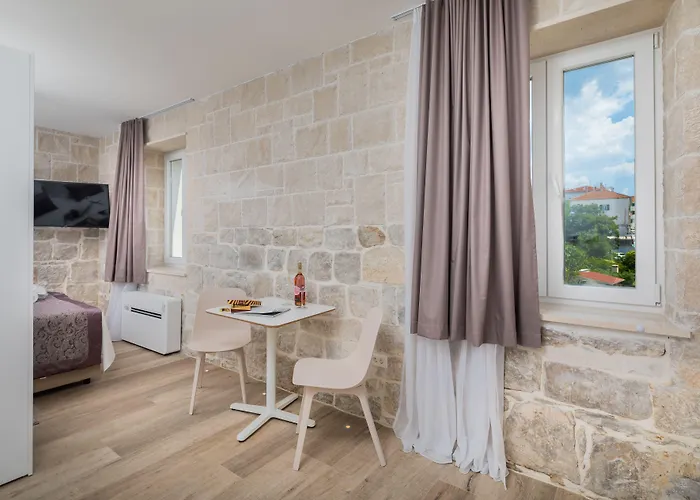 Mediterra Bed & Breakfast